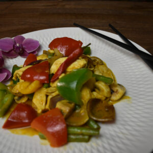 Hühnerfleisch mit Curry Sauce